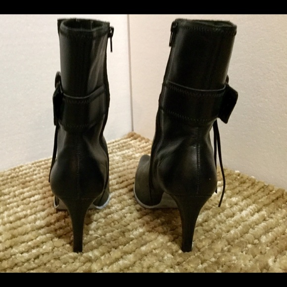 Tchoco Luichiny Leather Boots - Picture 6 of 8